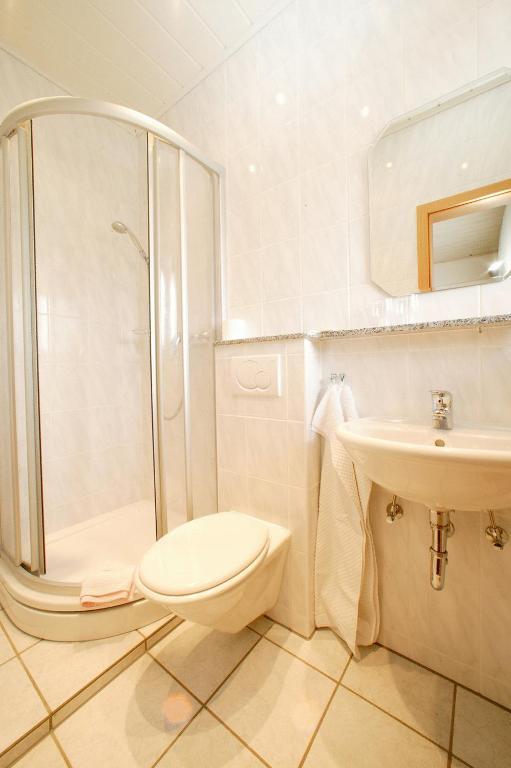 Hotel Haus Sonneck Kelberg Zimmer foto
